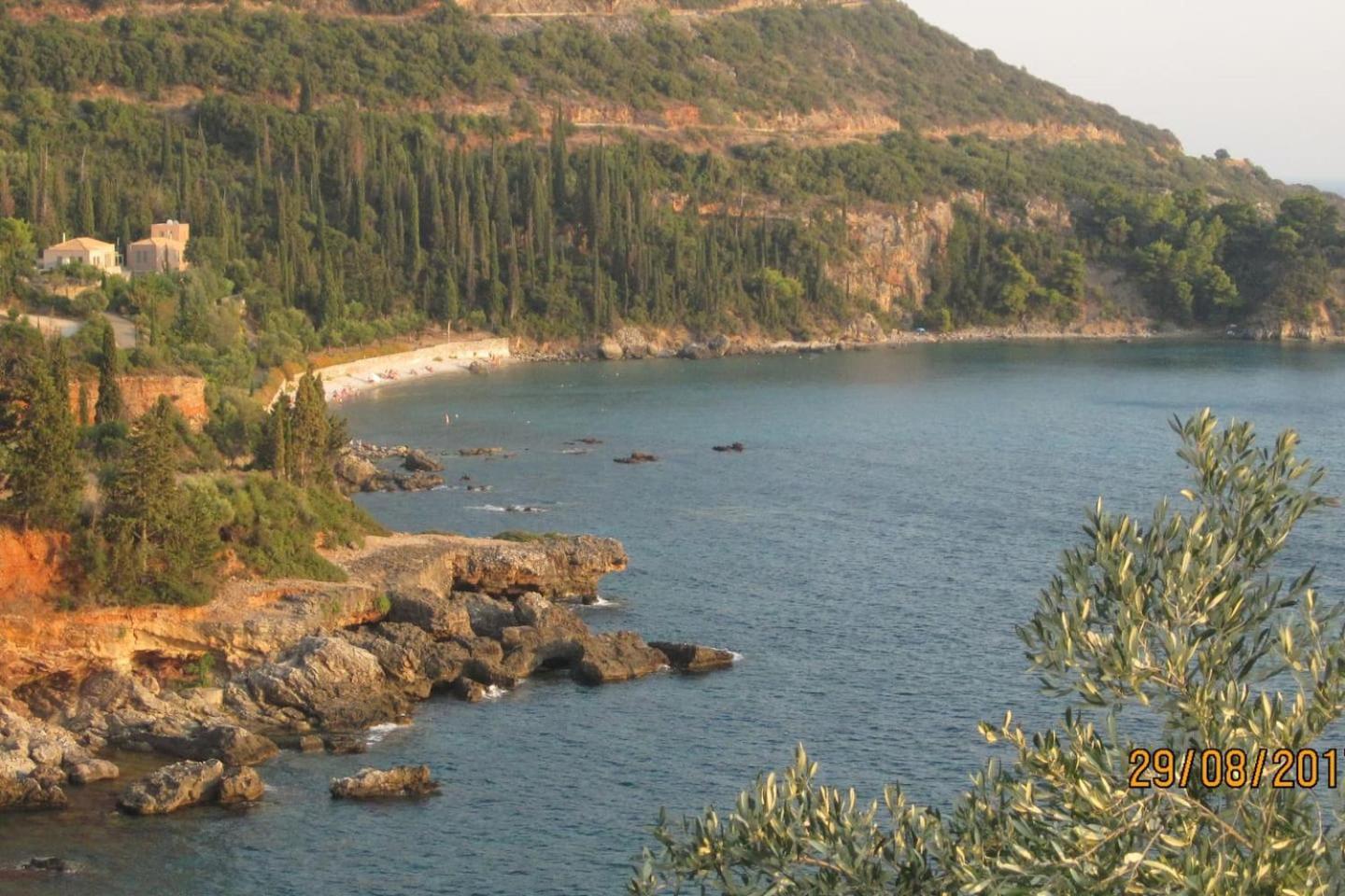 Pirgaki Studios Kardamyli Exterior photo
